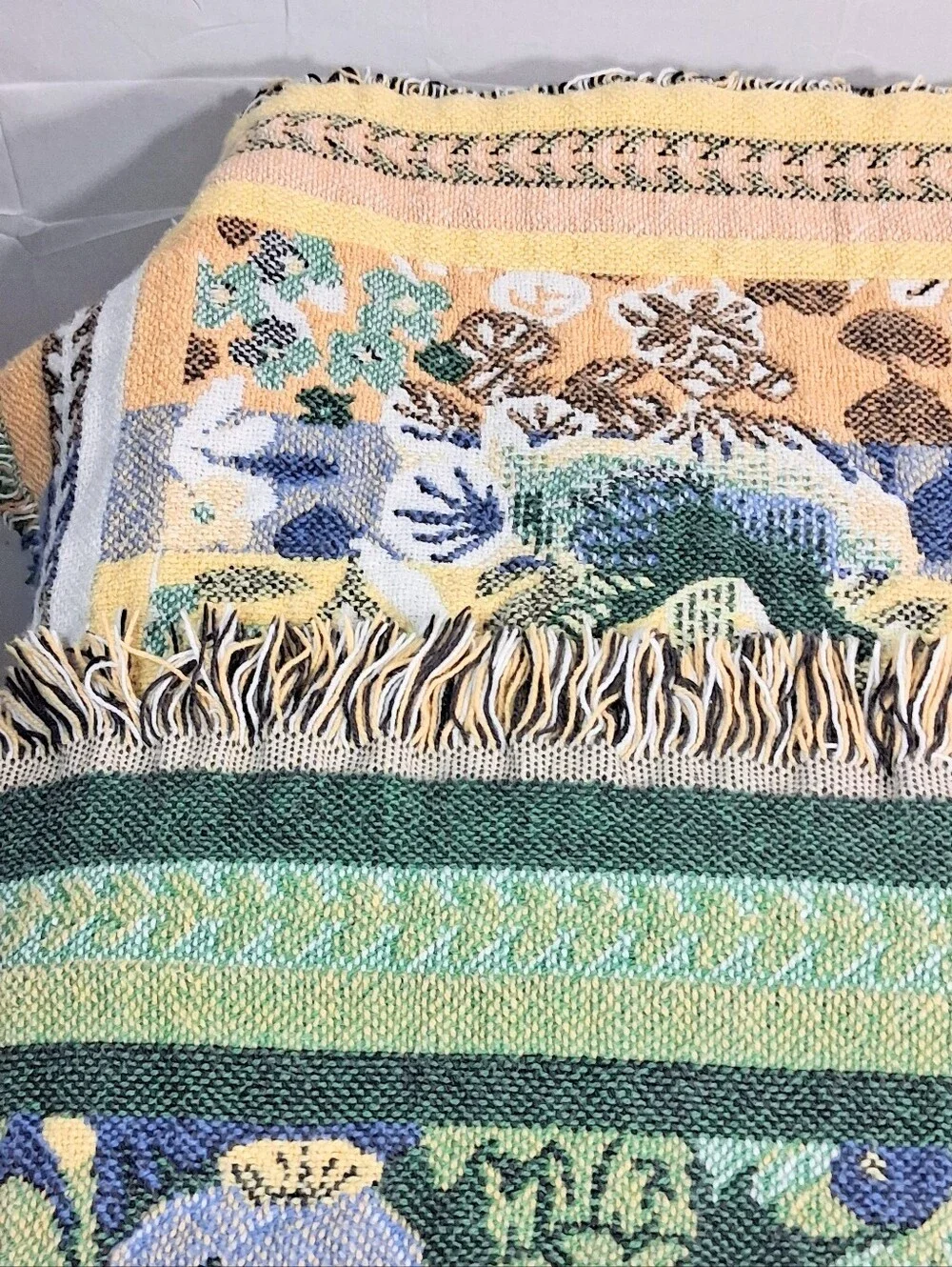 Large 84 X 62 Goodwin Weavers Jacquard Wildlife Tapestry Cottagecore Throw